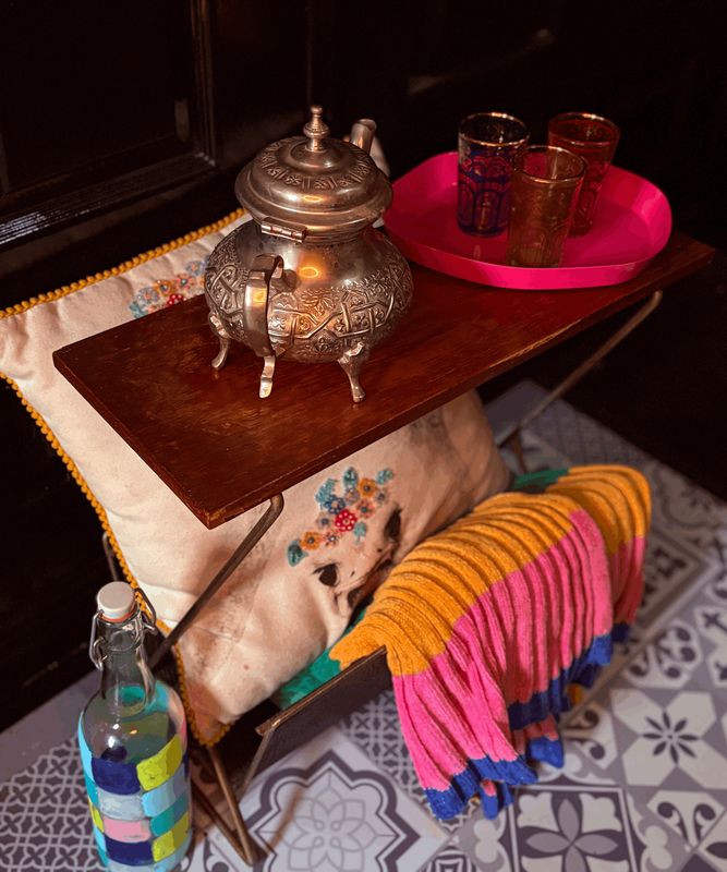 Klein tafeltje, groots verhaal – originele vintage bijzettafel