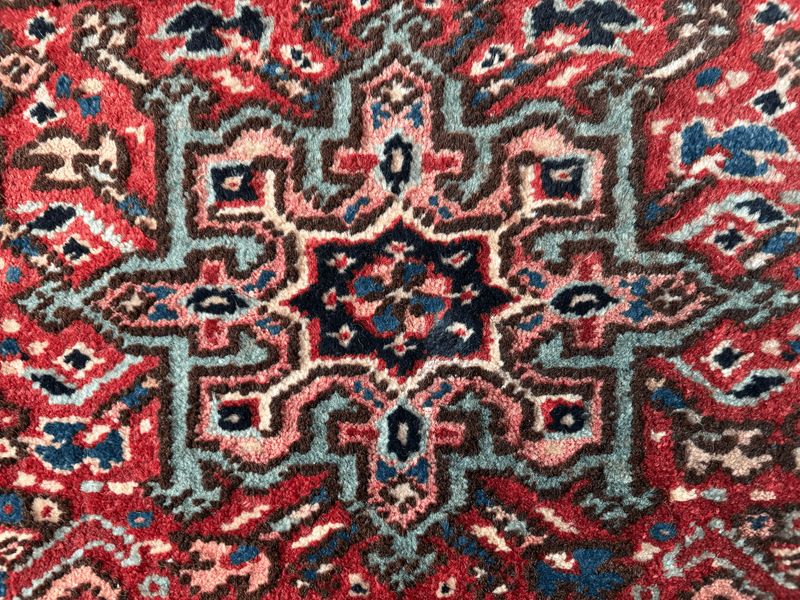 Vintage handgeknoopt tapijt – 85 × 64 cm
