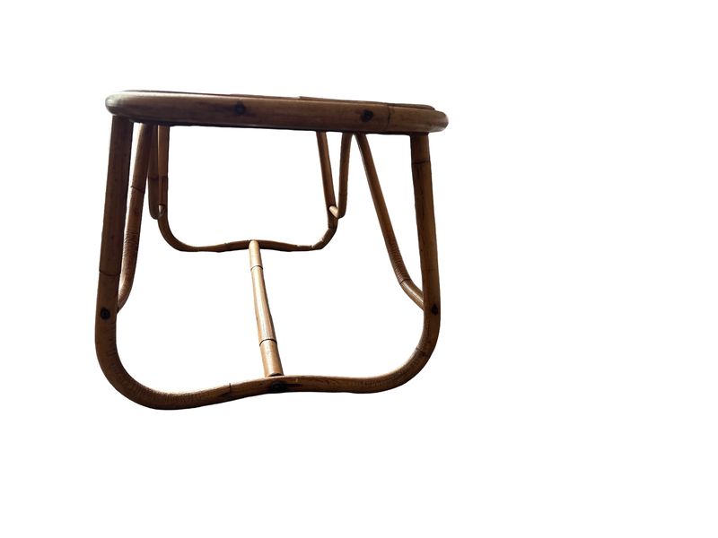 Vintage bamboe salontafel met zwart kunststof blad