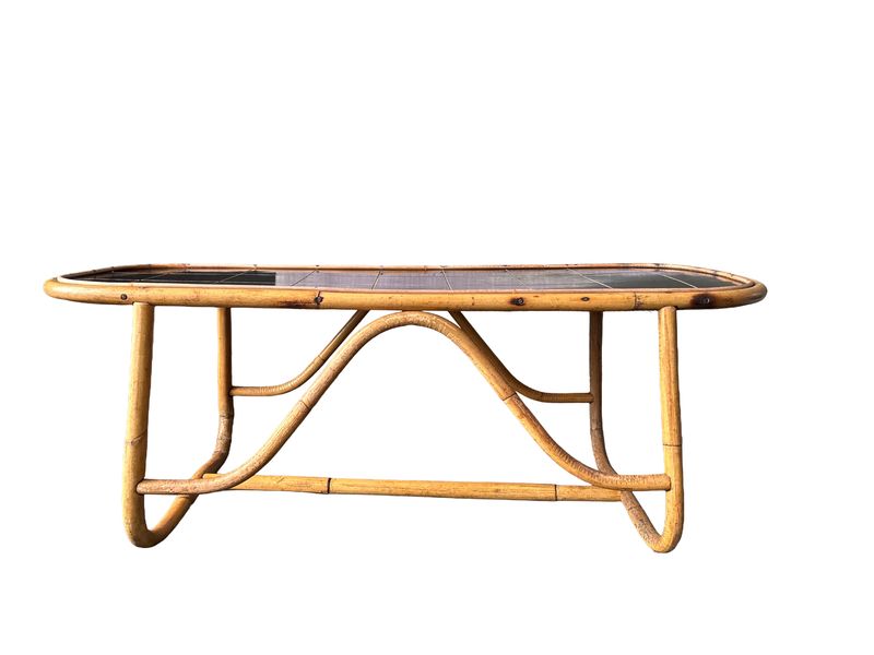 Vintage bamboe salontafel met zwart kunststof blad
