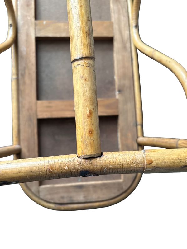 Vintage bamboe salontafel met zwart kunststof blad