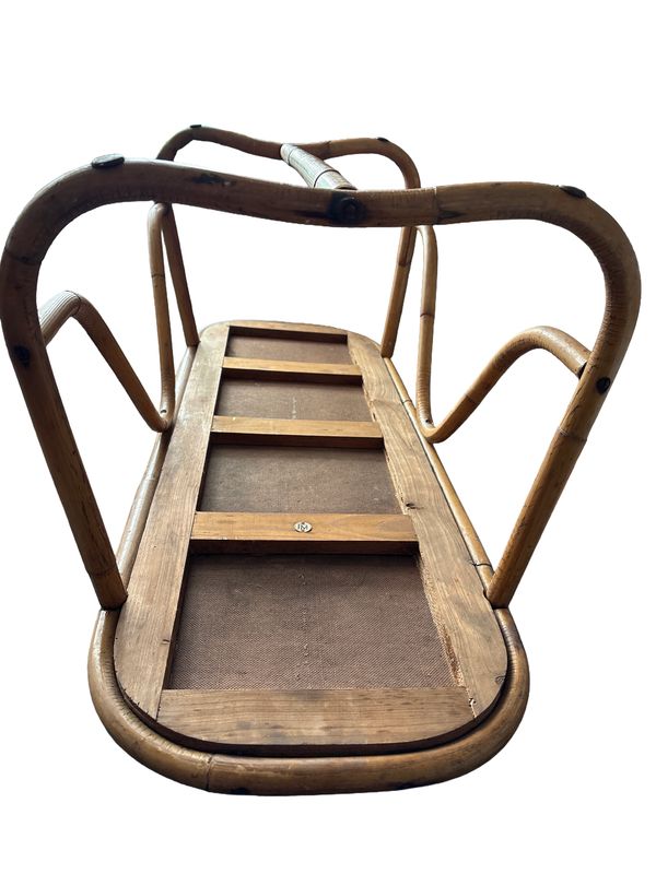 Vintage bamboe salontafel met zwart kunststof blad