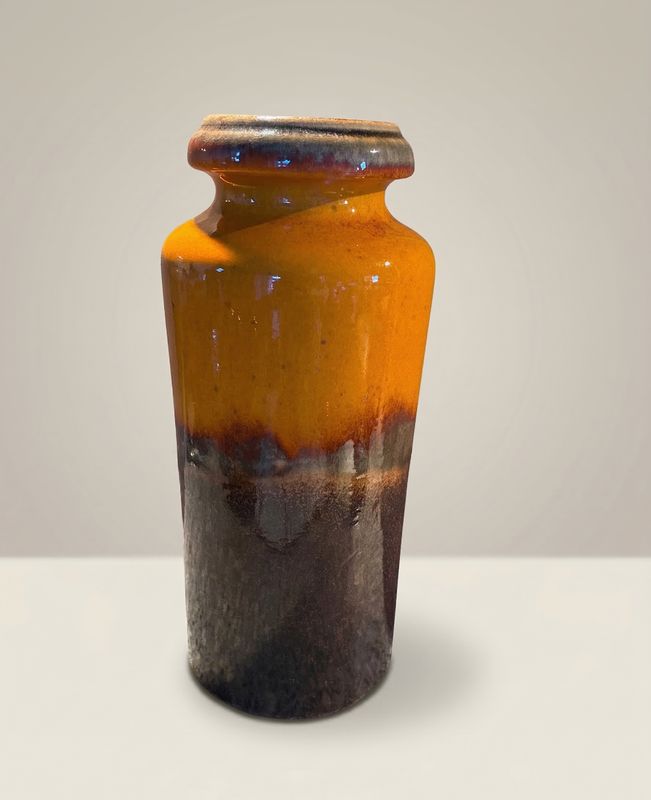 West German Pottery vaas 517-30 – okergeel en bruin lava glazuur – vintage keramiek jaren 60/70