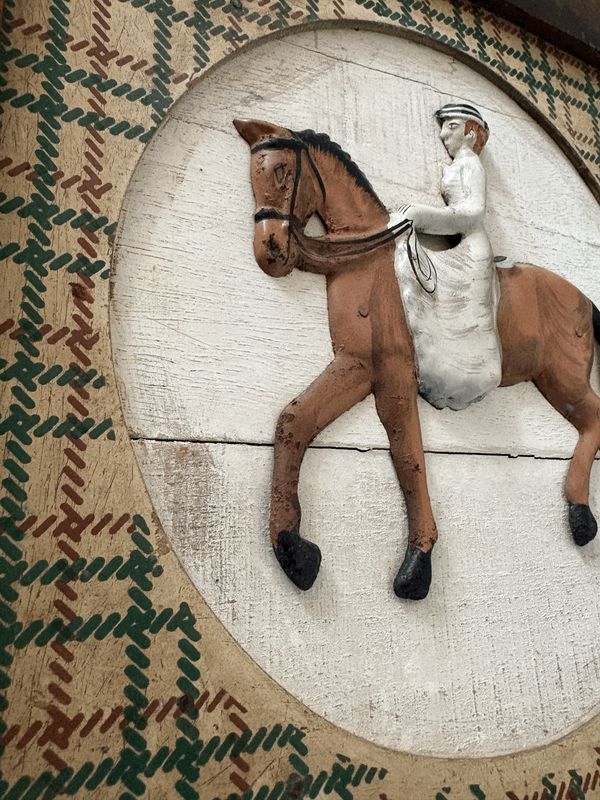 Kokkina du Mossel wandreliëf ruiter te paard