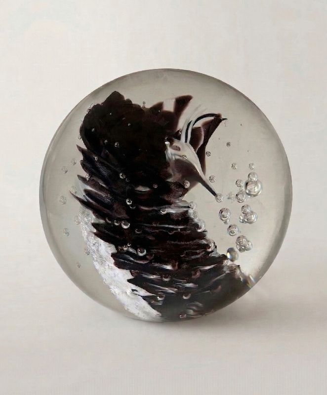 Vintage glazen bol van Pfeiffer Nederland met vloeiende abstracte vorm 🤍🖤