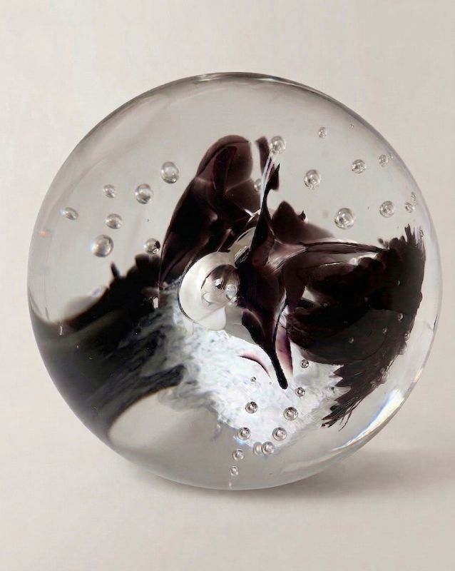 Decoratieve kristallen paperweight met ingesloten luchtbellen