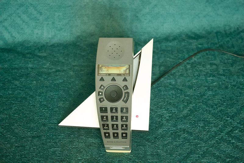 Bang & Olufsen BeoCom 6000 – Set van 4 DECT telefoons met laders