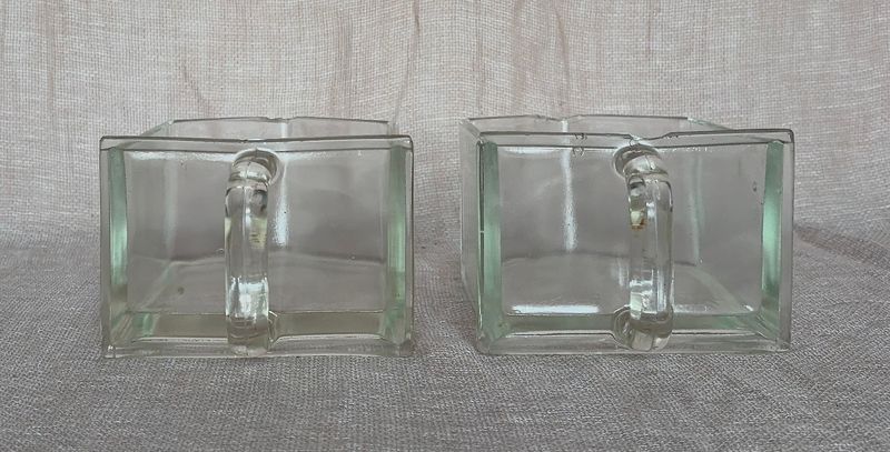 Vintage houten kruidenkast met glazen gruttersbakken (o.a. Poncet & Cubex)