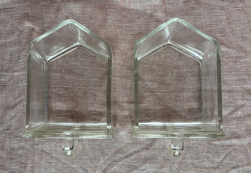 Vintage houten kruidenkast met glazen gruttersbakken (o.a. Poncet & Cubex)