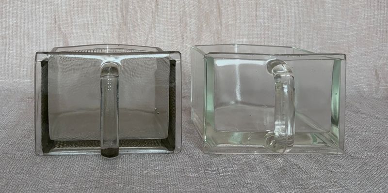Vintage houten kruidenkast met glazen gruttersbakken (o.a. Poncet & Cubex)