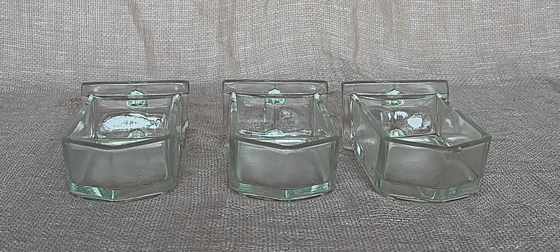 Vintage houten kruidenkast met glazen gruttersbakken (o.a. Poncet & Cubex)