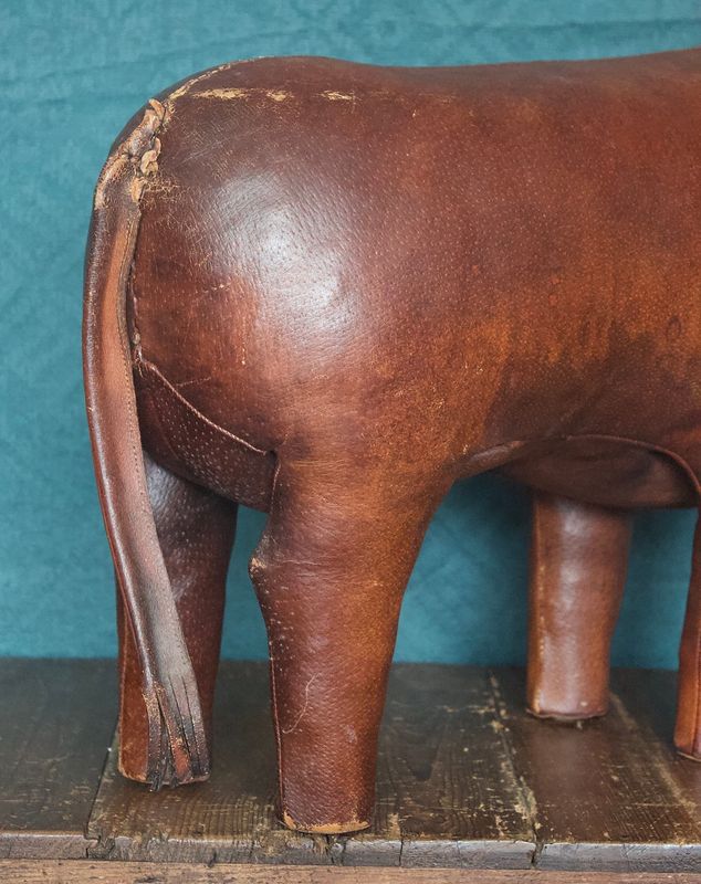 Omersa leren stier, Liberty of London