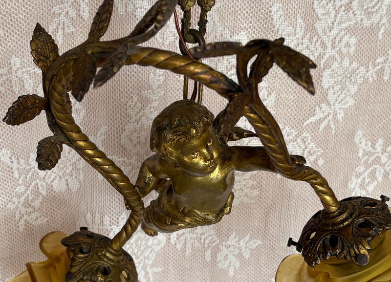 Franse putto hanglamp, Belle Époque
