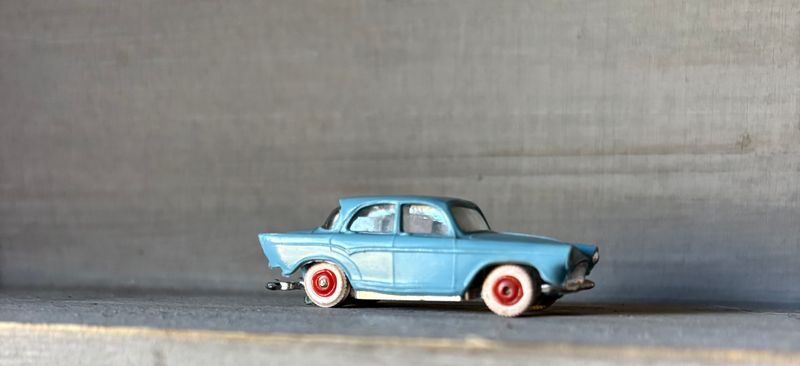 Norev Micro-Miniatures 1:86, Simca Aronde P60 in lichtblauw