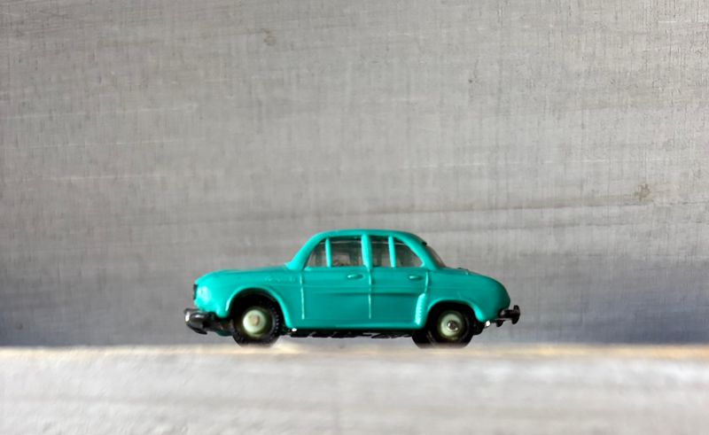 Norev Micro-Miniatures 1:86, Renault Dauphine in turquoise
