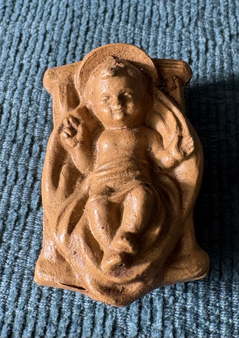 Kerstgroep 9-delig terracotta look, kindje Jezus in de kribbe met stralenkrans